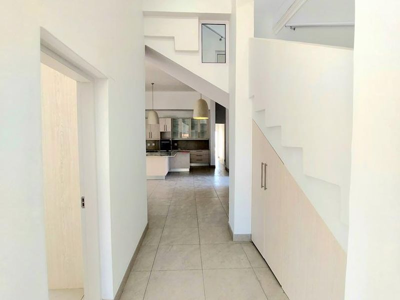 Brand New 5 Bedroom Home - Photo 6