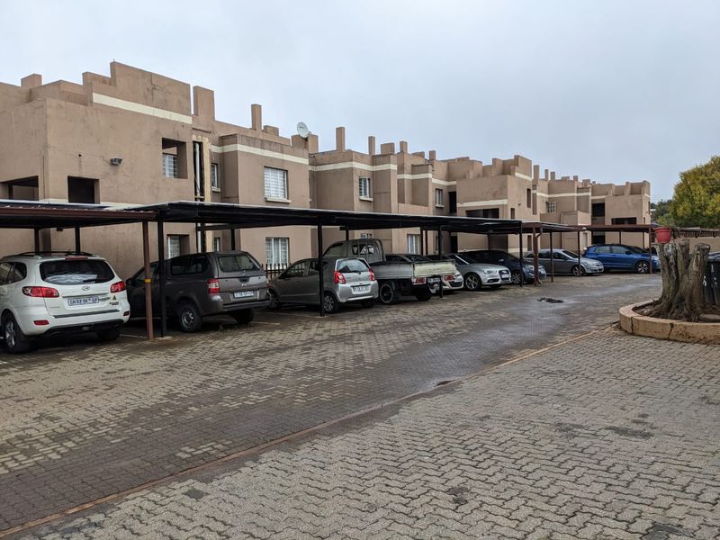 Chill with Peace of Mind & Comfort in This 3-Bed Townhouse by Primrose CBD - Photo 9