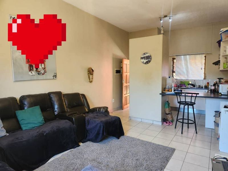 3 Bedroom Townhouse For Sale in Wanaheda - Photo 5