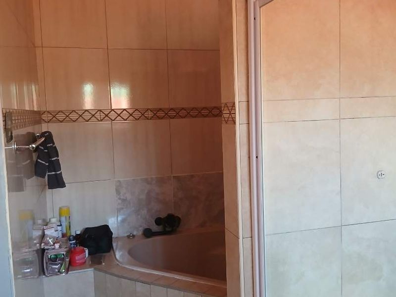 3 bedroom house for sale 1 690 000 - Photo 2