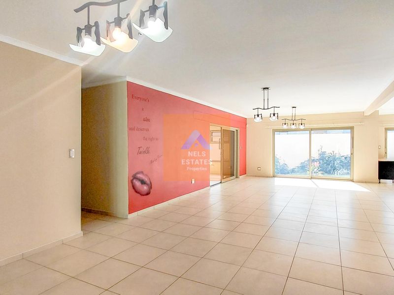 Family Home To Rent in Ocean View, Swakopmund - Photo 5