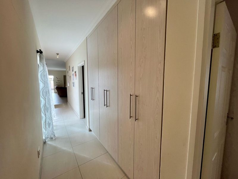 RENT-Freestanding 3-Bedroom Home in Ocean View, Swakopmund - Photo 8