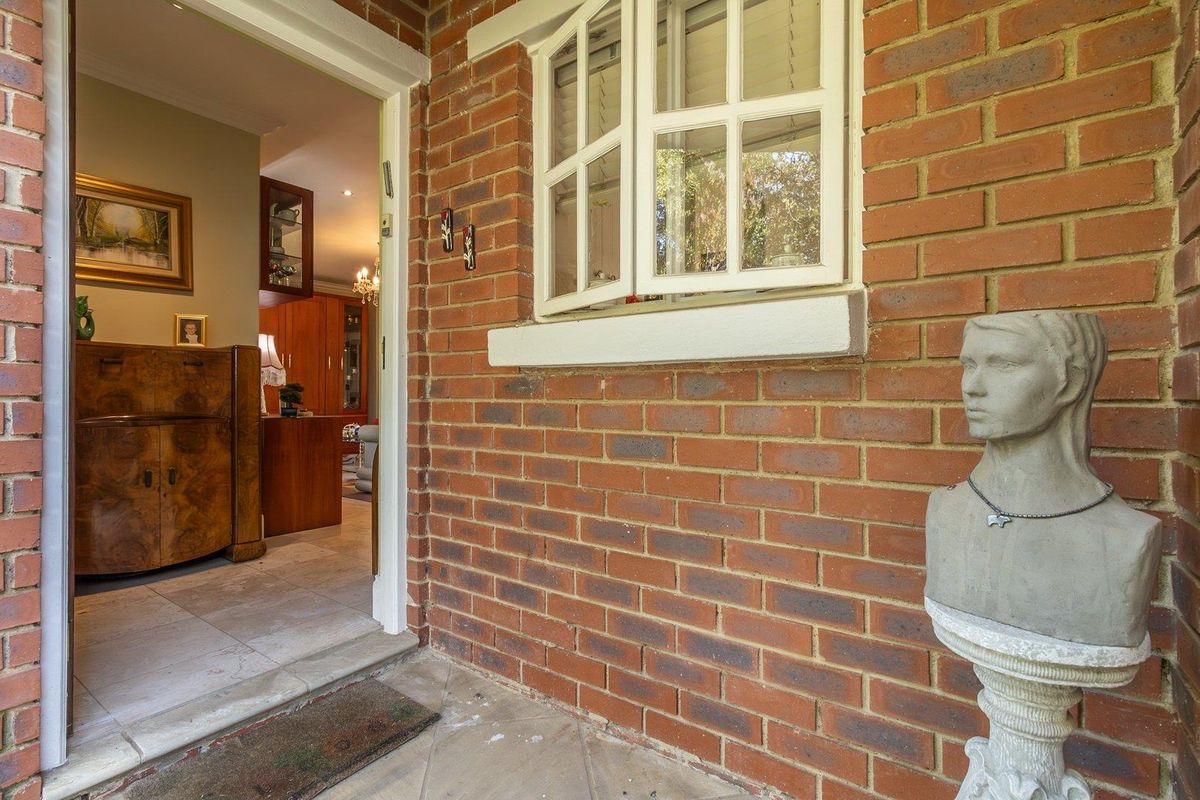 Tranquil luxury in a premium retirement Estate - Photo 3