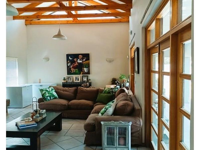 “Spacious Country Home Delight” - Photo 6