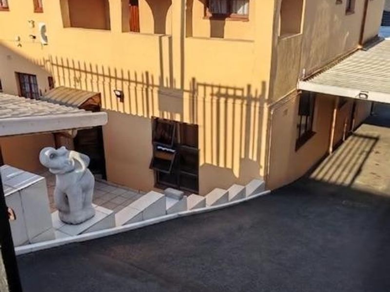 3 Bedroom House for sale in Risecliff - Photo 1