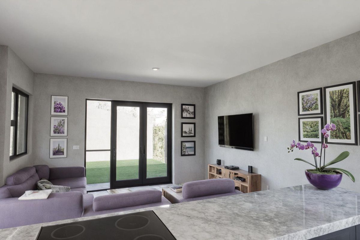 "Discover Coastal Elegance: Your Dream Home in Tamariskia Awaits!" - Photo 4