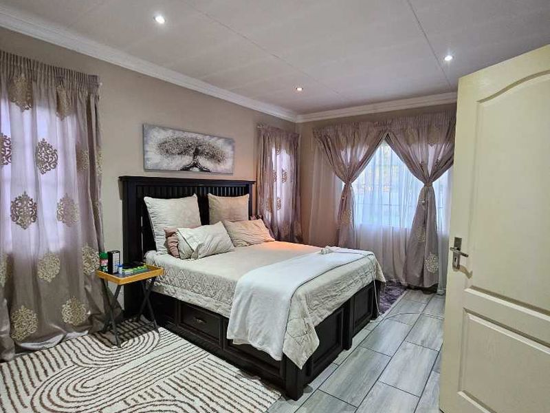 3 bedroom house in Clarina - Photo 9