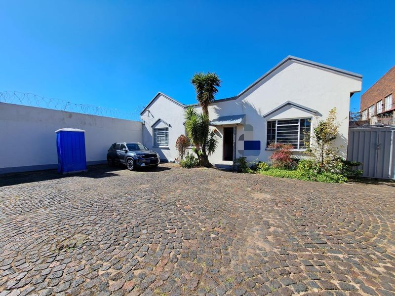Versatile Business-Zoned Property in South Johannesburg - Photo 4