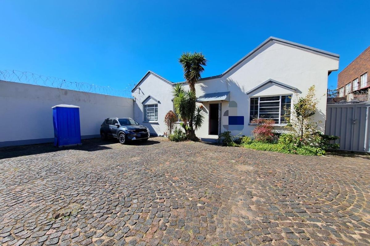 Versatile Business-Zoned Property in South Johannesburg - Photo 4