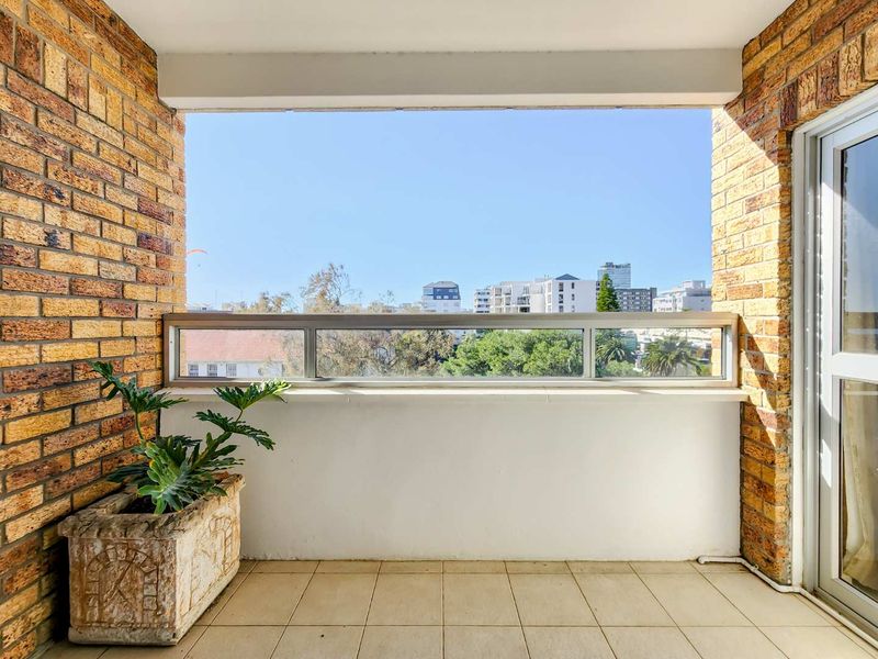 SPACIOUS APARTMENT - Photo 10