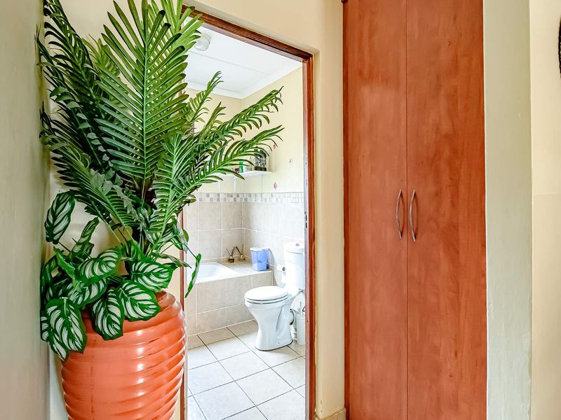 Ground floor 2 Bed 2 bath apartment - Photo 10