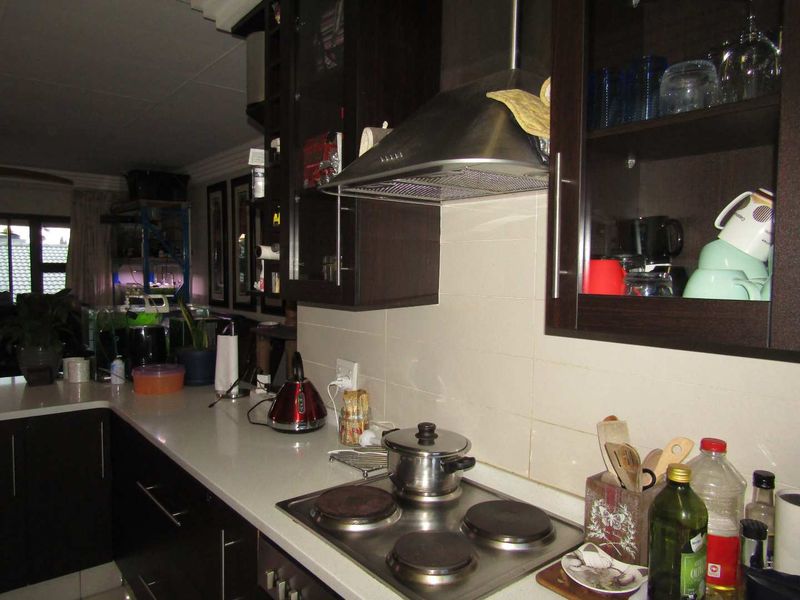 Lifestyle Living Lock Up And GO - Photo 7