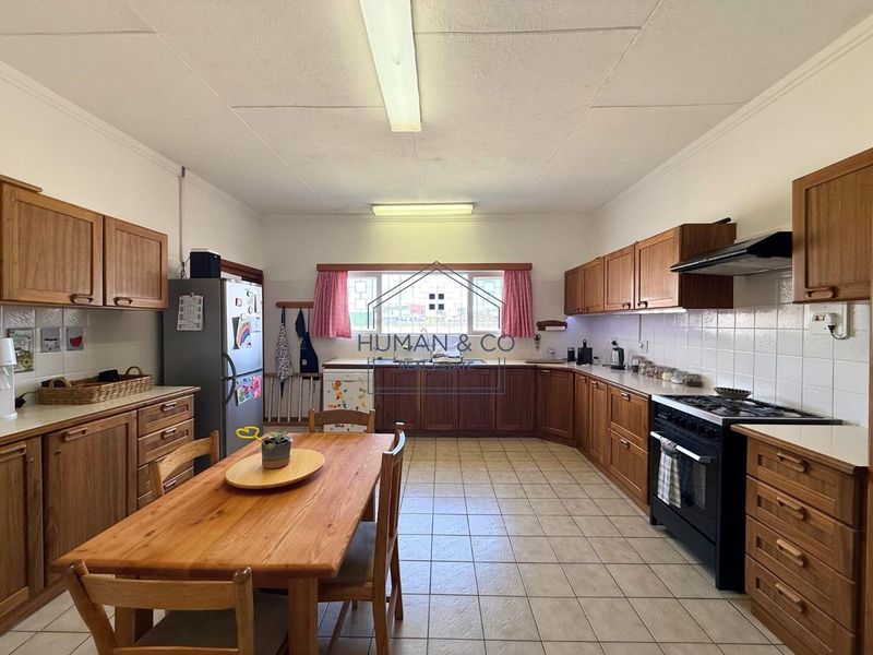 Corner Property with Excellent Potential! - Photo 6
