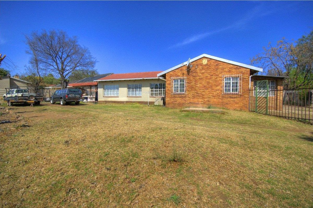 Investment opportunity or Multi family commune - Photo 2