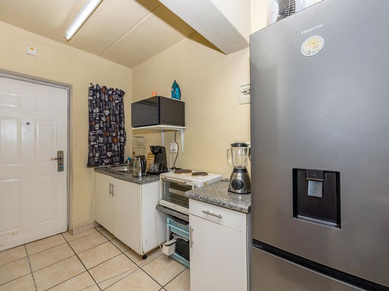 Studio Apartment for Sale in Maitland - Photo 7