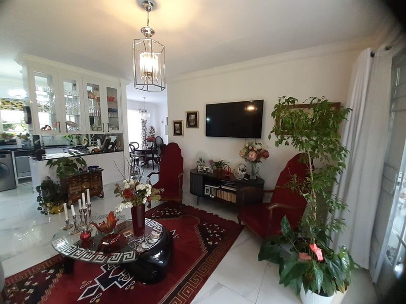 Stunning mordern free standing townhouse - Photo 7