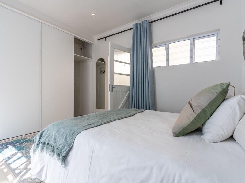 Studio With Garage and Fully Furnished - Photo 5