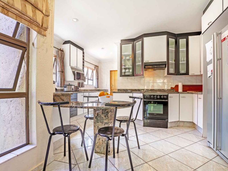 FULLY FURNISHED HOME IN DAINFERN - Photo 7