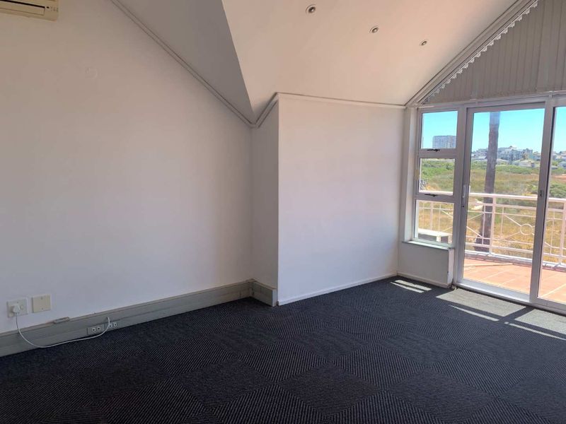 Century City offices in secure complex - Photo 6