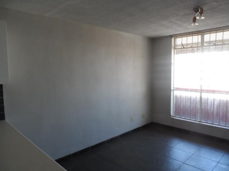 Akademia, 1 Bedroom for sale - Photo 2
