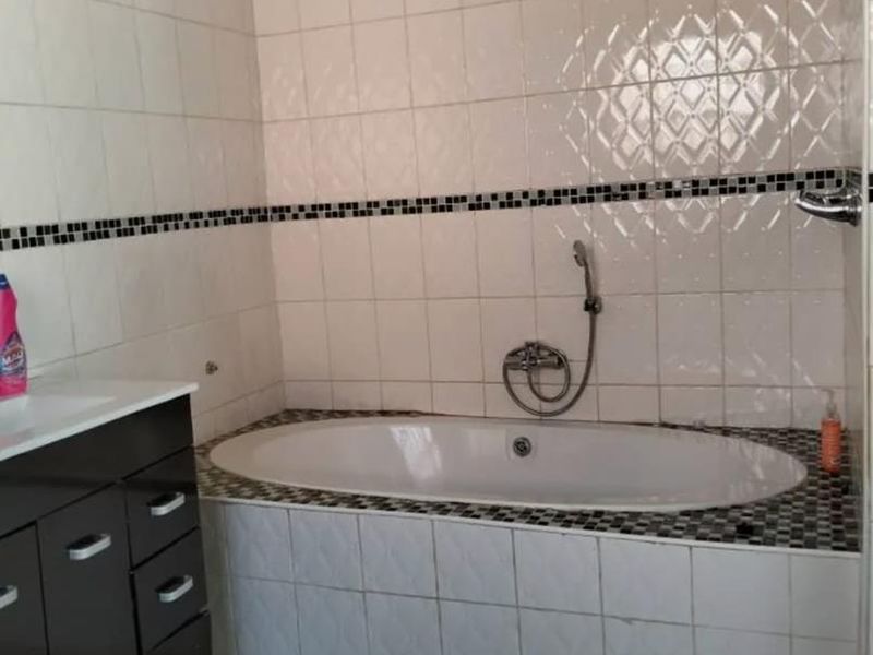 Charming 3 bedrooms house for sale in Soshanguve South - Photo 9