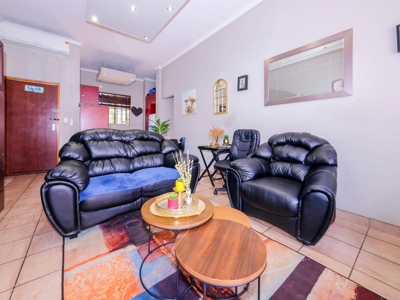 New Release! Kingsley Place in Saxonwold. - Photo 4