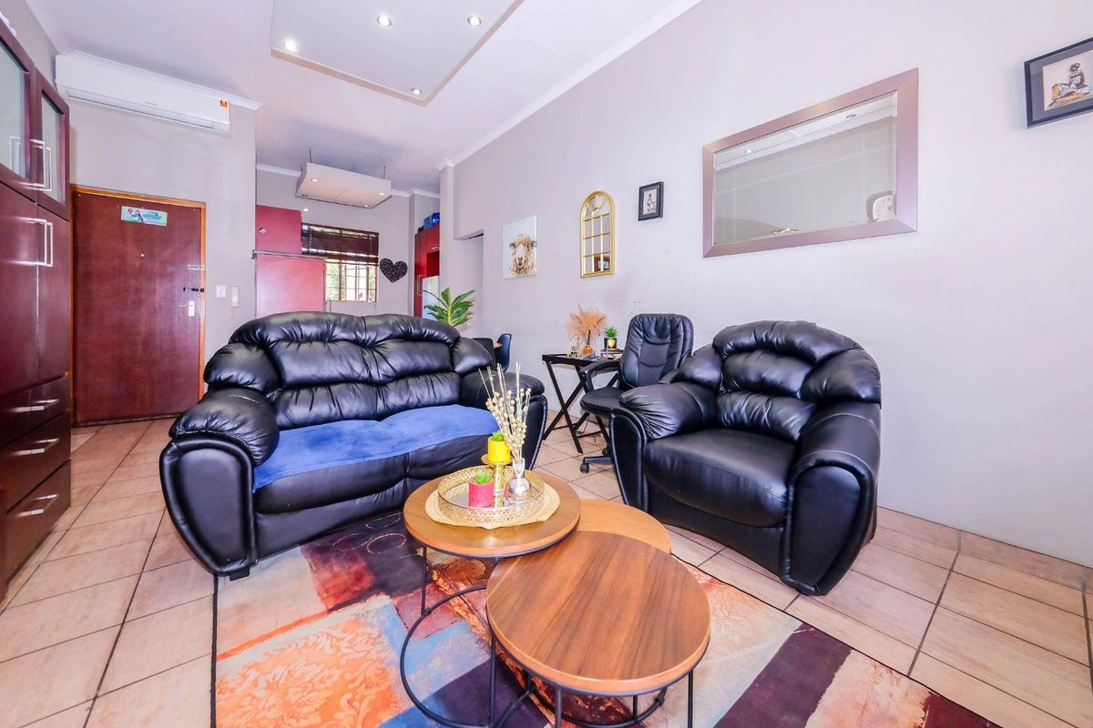 New Release! Kingsley Place in Saxonwold. - Photo 4