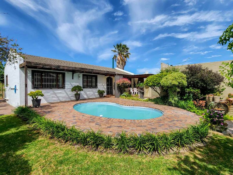 Penny's Cottage | Secure Serene Living - Photo 2