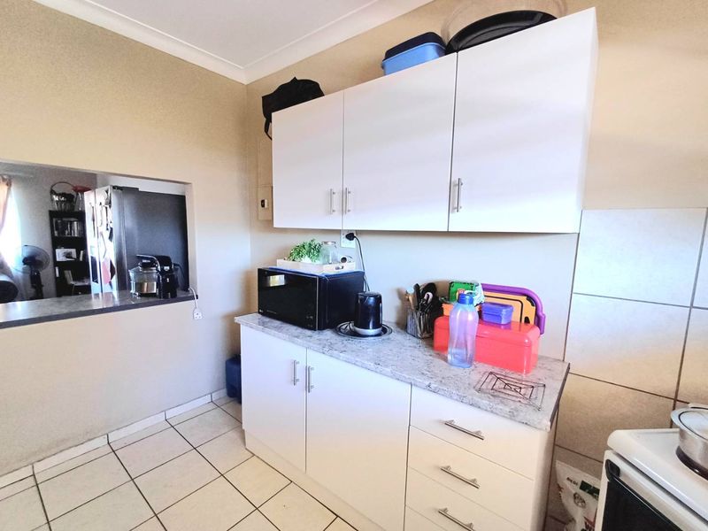 Excellent ROI  or perfect for First time Home Buyers - Photo 9