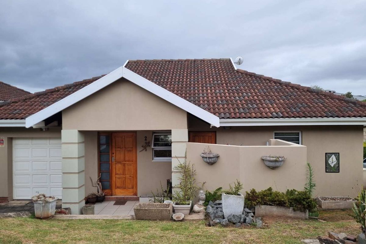 Welcome To This Stylish Property At  Ascot Park Beacon Bay. - Photo 3