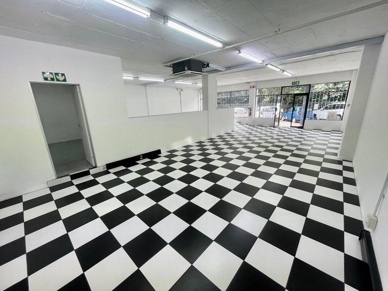 Hendra - Prime Retail Space to Let in Busy Durban North Shopping Centre - Photo 6