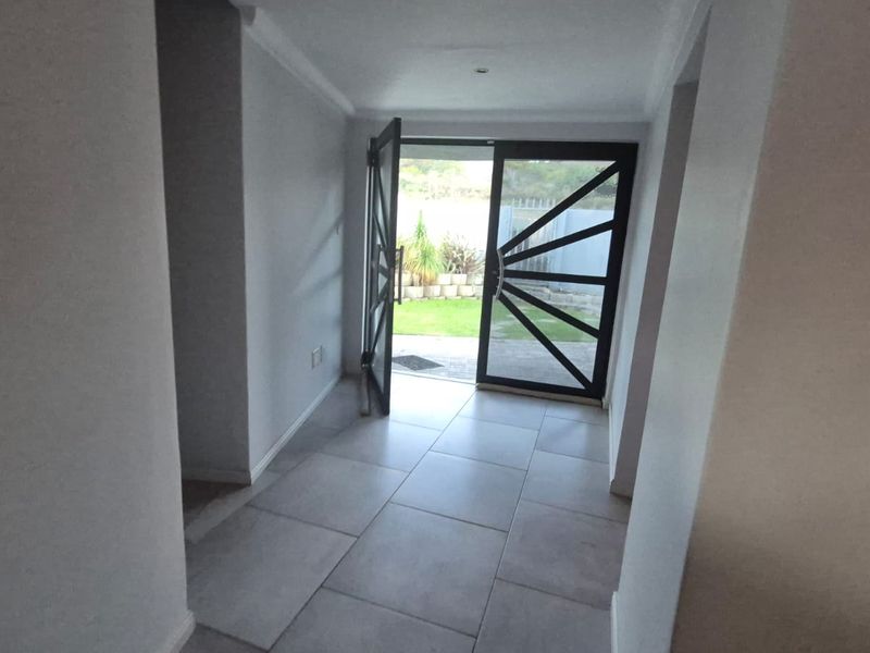 Stunning family home in Sought after area in Seemeeu Park - Photo 3