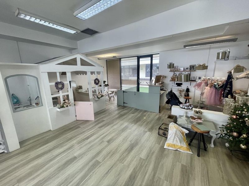 Hendra - 175 m2 First-Floor Commercial Unit To Let – Durban North - Photo 6