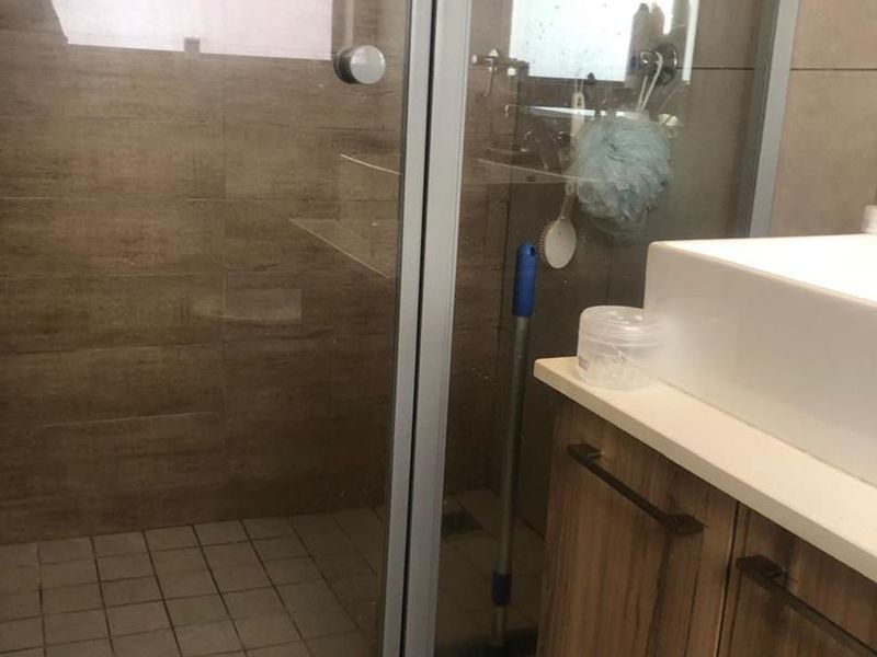 Spacious Pet-Friendly 3-Bedroom Garden Apartment | Founders Hill Crescent - Photo 8