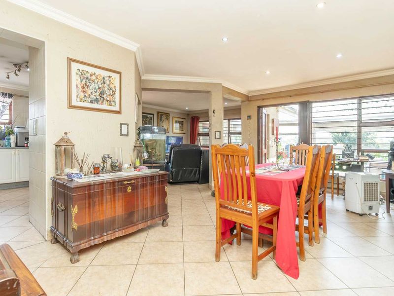 Stunning Townhouse in Little Falls. - Photo 4