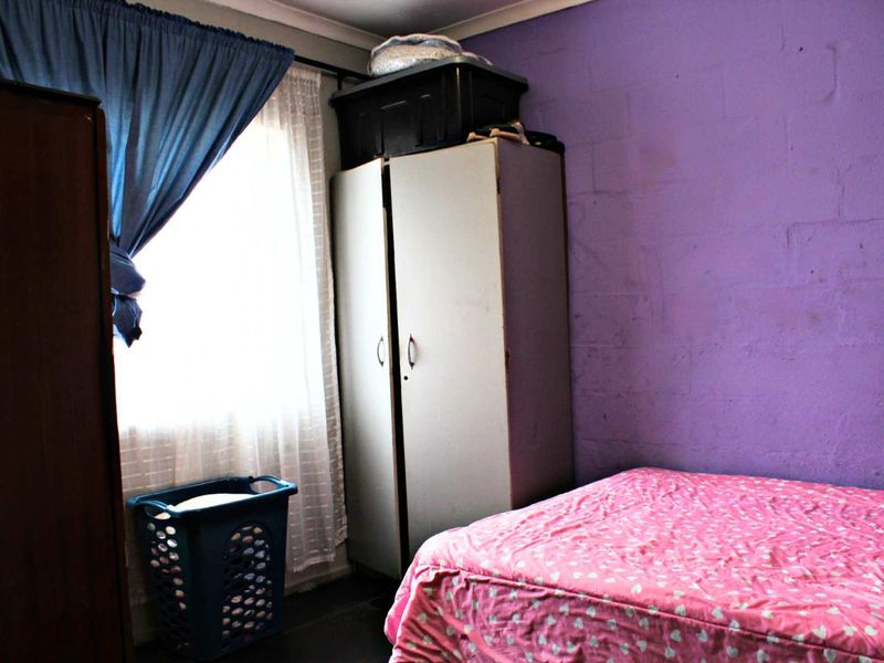 3 Bedroom House For Sale Located in Bonteheuwel - Photo 7