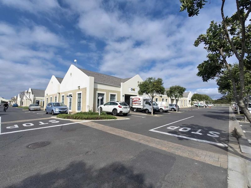 102sqm Storage and Offices available To Let - Photo 10