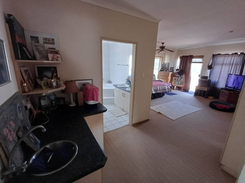 Close to lagoon - Photo 8