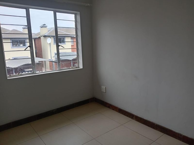3 BEDROOM TOWNHOUSE TO RENT IN ANDEON - Photo 9
