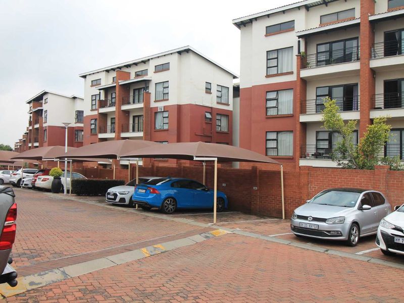 Modern Apartment in Strelitzia Greenstone Hill - Photo 3