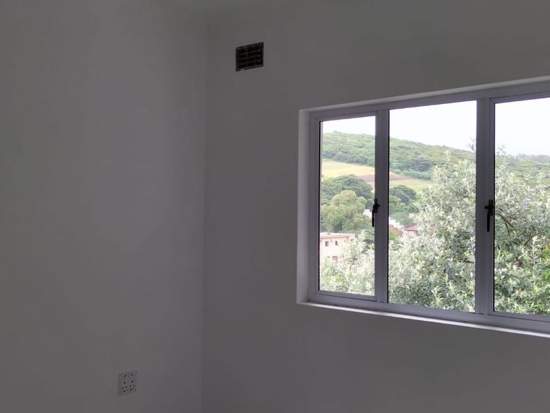 2 Bedroom Cozy Apartment for Sale - Photo 10