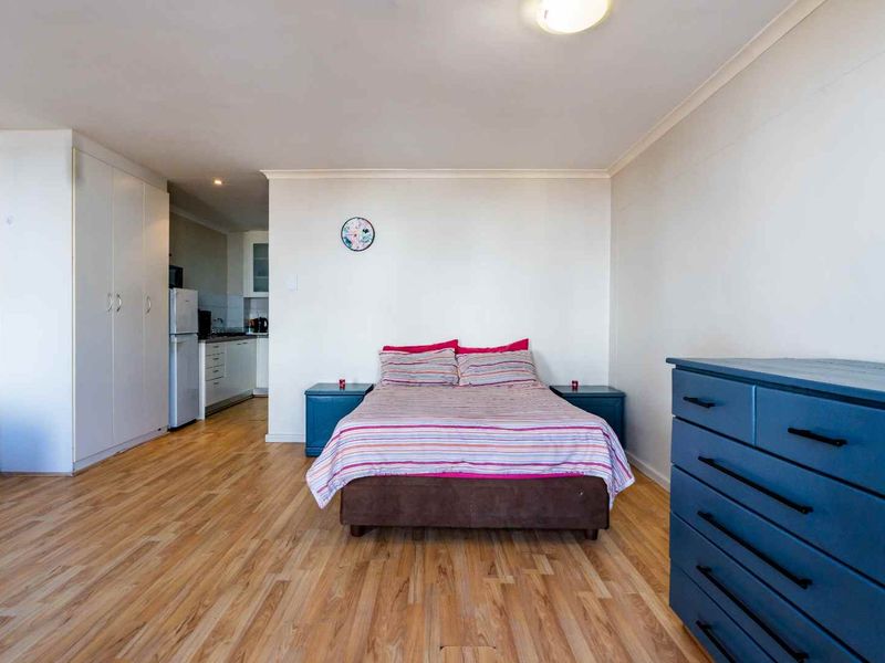 Spacious Studio Apartment for Sale - Photo 7