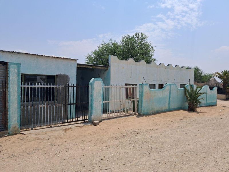3 bedroom house for sale in Okahandja - Photo 6