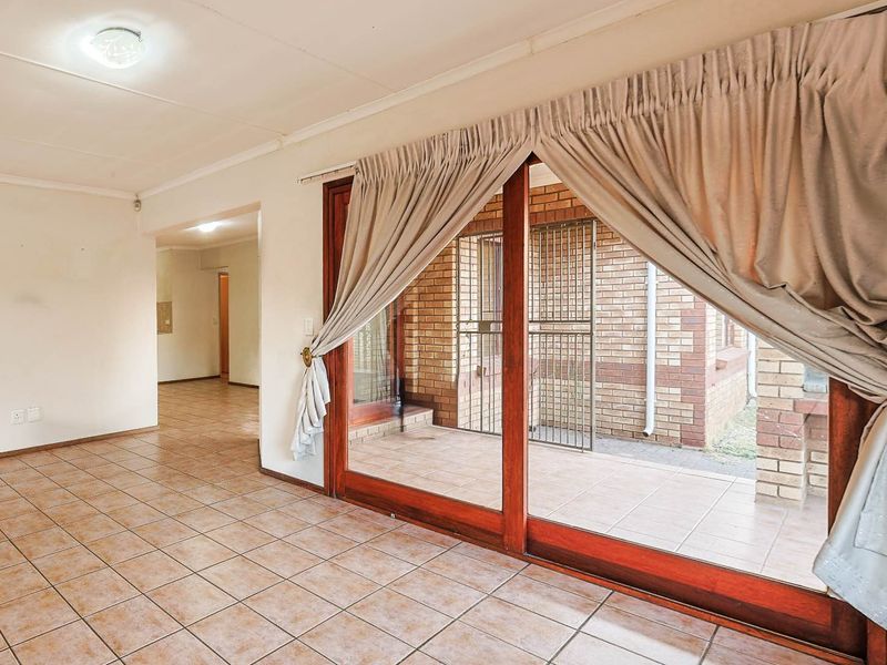 Spacious 3-Bedroom Home for Sale in Secure Meerlust Villas - Photo 5