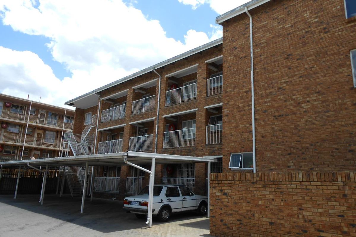 Second floor Two Bedroom Unit for Sale - Photo 2