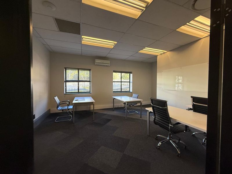 Prime 45m2 Ground Floor Office Suite To Let at 16 Fricker Road | Immediate Occupation - Photo 5
