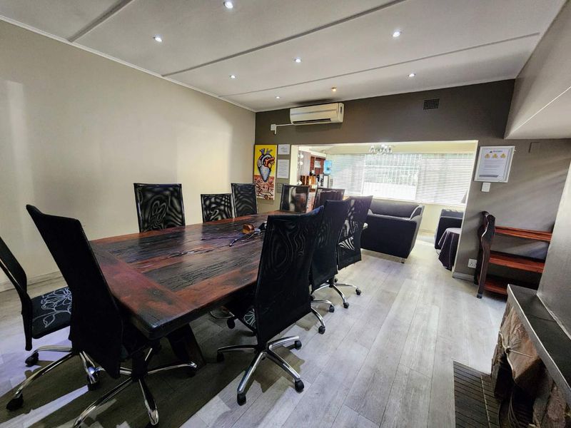 The Riviera Utility Campus - Photo 3