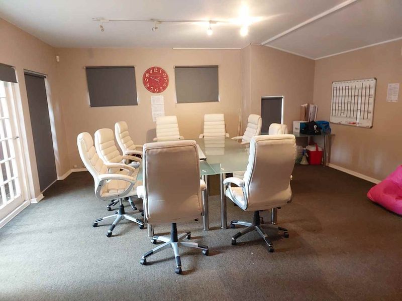 OFFICE SPACE TO RENT IN PARKTOWN - Photo 4