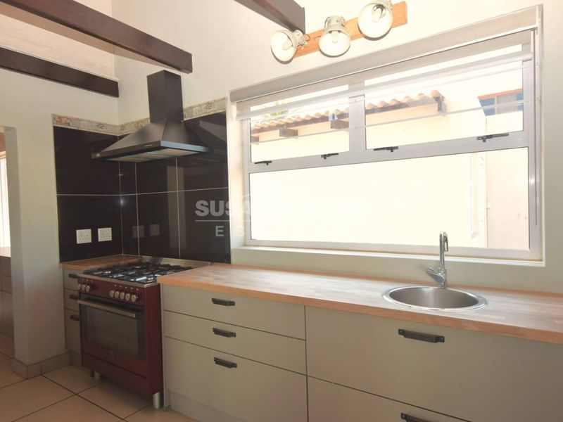 Spaciouse family house with a flat and washroom - Photo 7