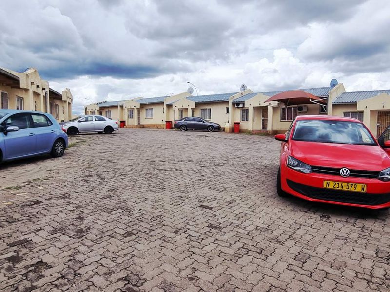 Khomasdal 2 bedroom townhouse with 2 bathrooms - Photo 6